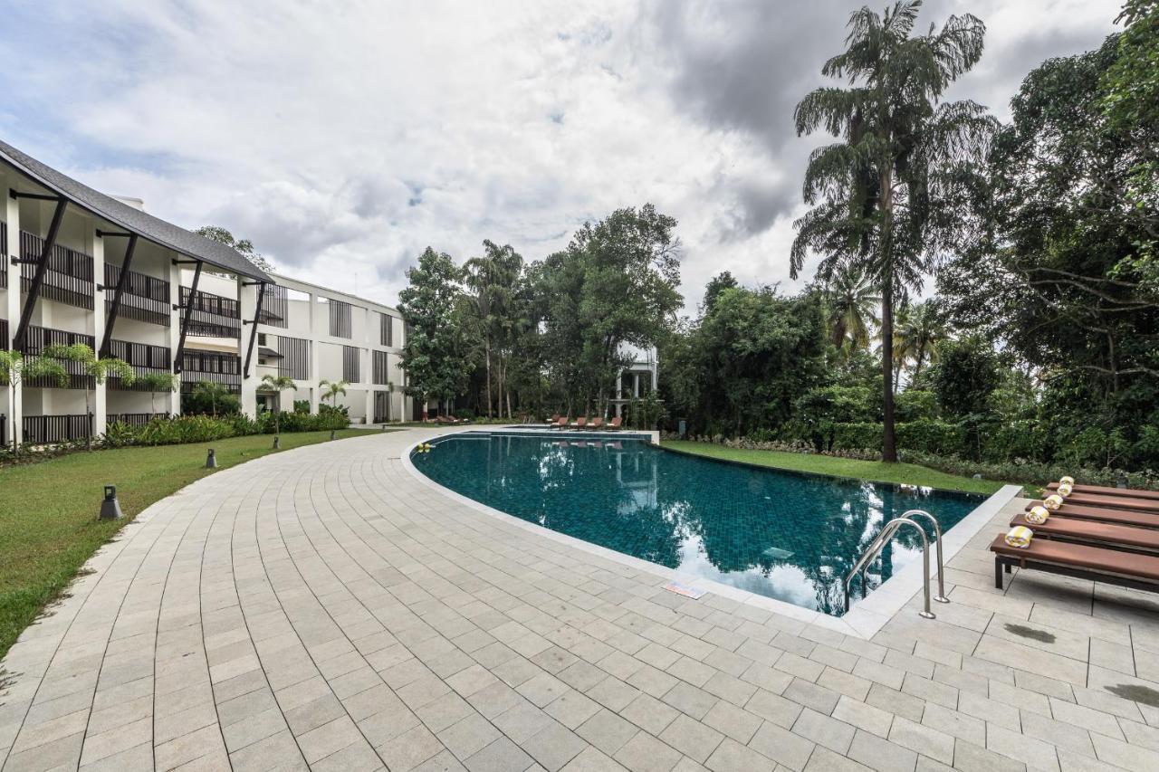 Club Mahindra Ashtamudi Hotel Nīndakara Exterior foto